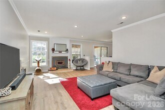 8729 Timbercrest Cir in Charlotte, NC - Building Photo - Building Photo