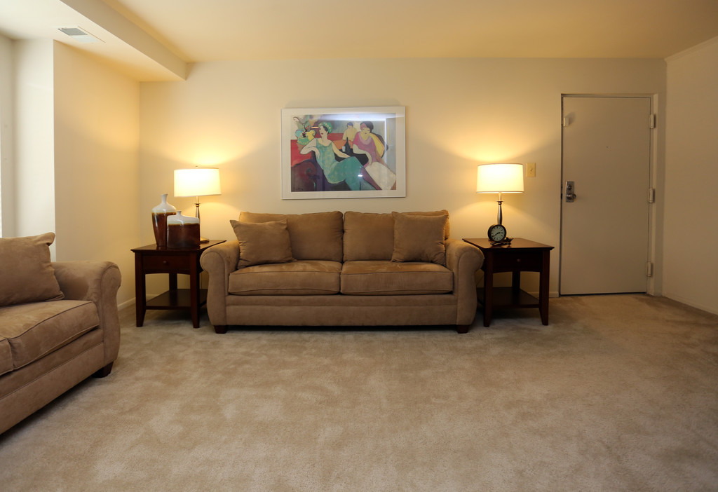 Windbrooke Apartments in Glen Burnie, MD | ApartmentHomeLiving.com