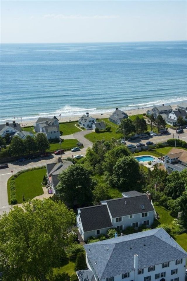 10 Myrica Ave in Rye, NH - Foto de edificio - Building Photo