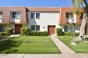 4028 N Granite Reef Rd in Scottsdale, AZ - Building Photo