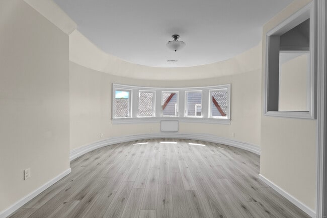 72 S Main St in Wallingford, CT - Building Photo - Building Photo