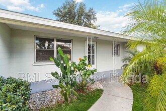3124 Savage Rd in Sarasota, FL - Building Photo - Building Photo