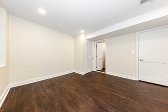 28 Albion St, Unit 1 in Medford, MA - Foto de edificio - Building Photo