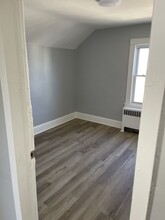 79 Lafayette St, Unit apt 3 in Paterson, NJ - Building Photo - Building Photo