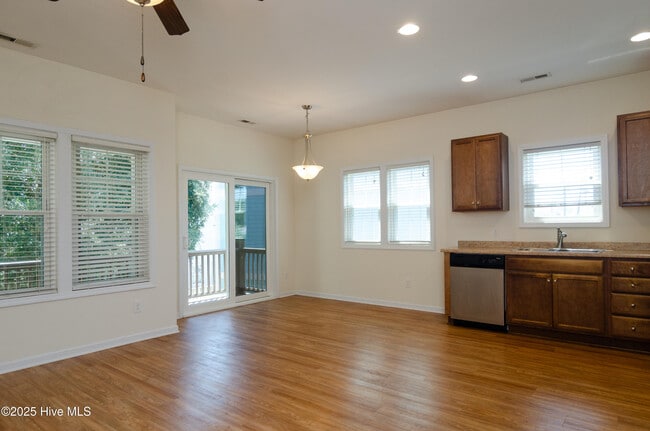 705 N Third St in Kure Beach, NC - Building Photo - Building Photo