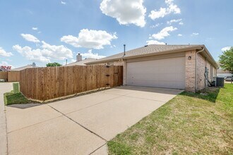 7752 Highpoint Ridge in Frisco, TX - Building Photo - Building Photo