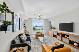 50 Biscayne Blvd in Miami, FL - Building Photo