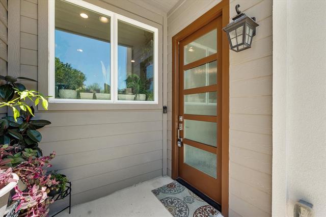 9467 Timberleaf Dr in Dallas, TX - Foto de edificio