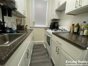160 Ipswich St, Unit 1175-23 in Boston, MA - Building Photo - Building Photo