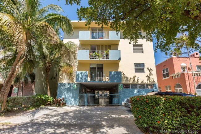 915 Jefferson Ave in Miami Beach, FL - Foto de edificio - Building Photo