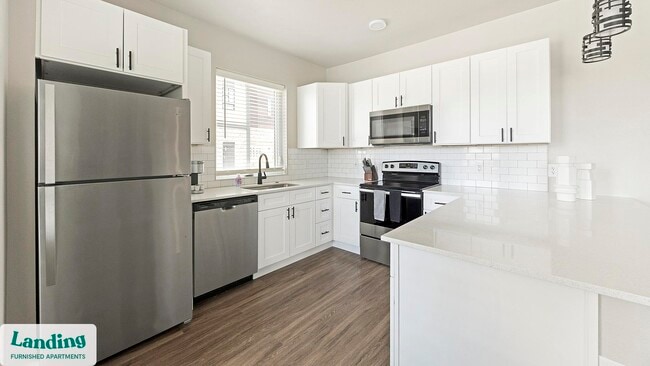 2445 Estrella Pkwy