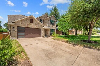 10820 Sky Rock Dr in Austin, TX - Building Photo - Building Photo