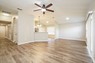 2638 Fernleaf Dr in Green Cove Springs, FL - Foto de edificio - Building Photo