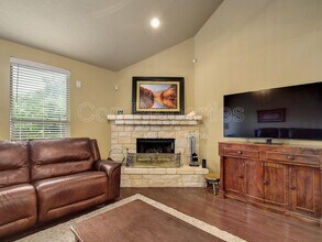 1435 Sparrow Song in San Antonio, TX - Building Photo - Building Photo