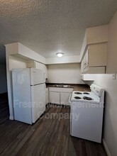 1341 E San Bruno Ave in Fresno, CA - Building Photo - Building Photo