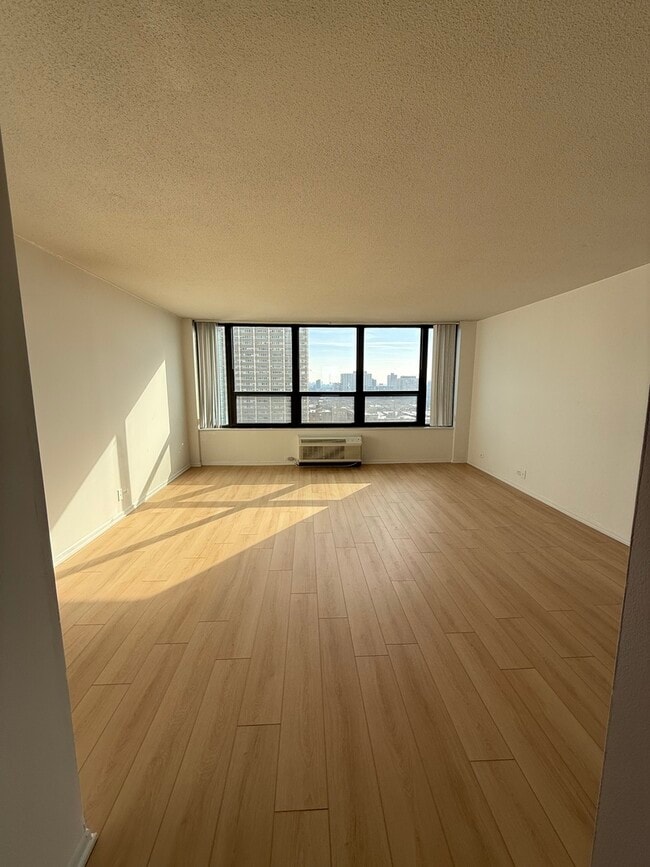 5100 N Marine Dr in Chicago, IL - Foto de edificio - Building Photo