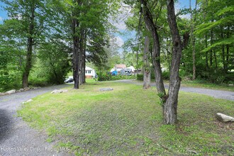 17 Rear Chapel St in Ellenville, NY - Building Photo - Building Photo
