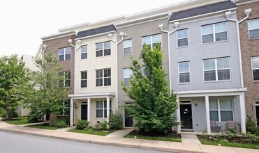 862 Estes St in Charlottesville, VA - Building Photo - Building Photo