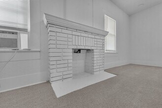 402 Ada St in San Antonio, TX - Building Photo - Building Photo