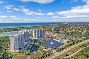 13915 Old Coast Rd in Naples, FL - Building Photo