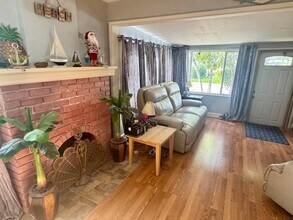 1322 N M St in Lake Worth Beach, FL - Building Photo - Building Photo