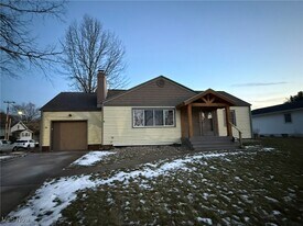 230 E 21st St in Dover, OH - Building Photo