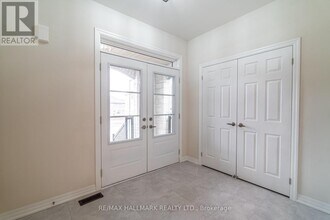 19 Stennett Dr in Georgina, ON - Building Photo - Building Photo