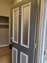 1217 Lami St, Unit 1217C Apt 2E in St. Louis, MO - Building Photo