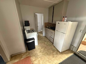 628 Garfield Ave-Unit -3 in North Mankato, MN - Building Photo - Building Photo