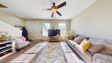 Eagle Ridge Townhome in Opelika, AL - Building Photo - Building Photo