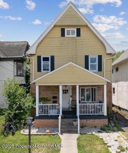 919 Wood St in Scranton, PA - Building Photo