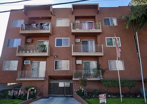 915 N Wilton Pl, Unit 113 in Los Angeles, CA - Building Photo