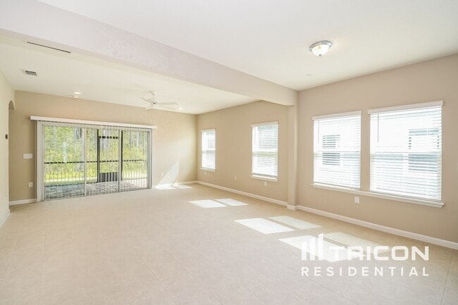 10197 Pavnes Creek Dr in Jacksonville, FL - Building Photo - Building Photo