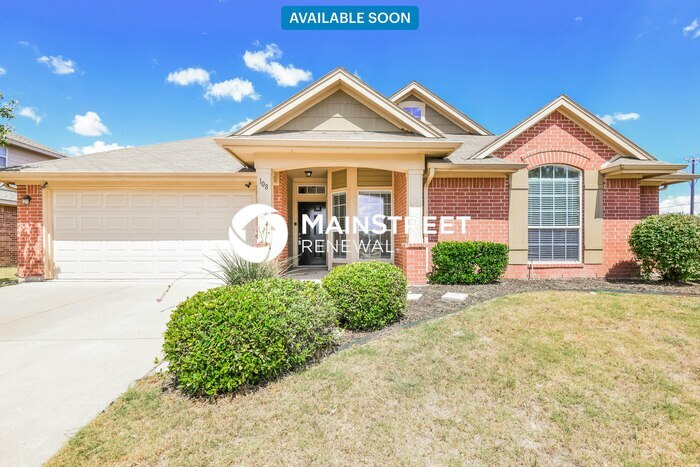 108 Centennial Pl in Crowley, TX - Building Photo