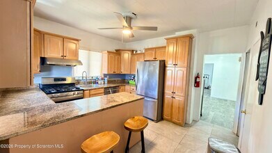 303 N Rebecca Ave in Scranton, PA - Building Photo - Building Photo