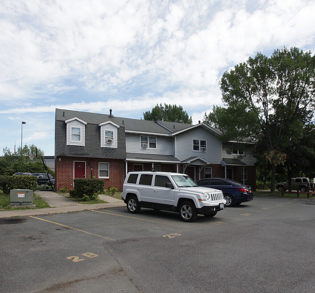 Shaker Heights Apartments Latham, NY Apartments For Rent