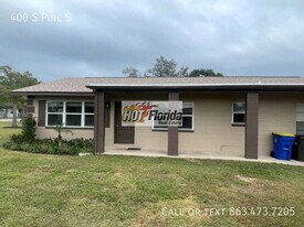 400 S Pine S in Lake Placid, FL - Building Photo
