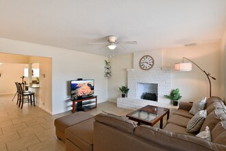 2615 W Corrine Dr in Phoenix, AZ - Building Photo - Building Photo