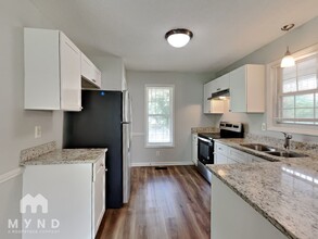 104 Carrington Dr in Garner, NC - Foto de edificio - Building Photo