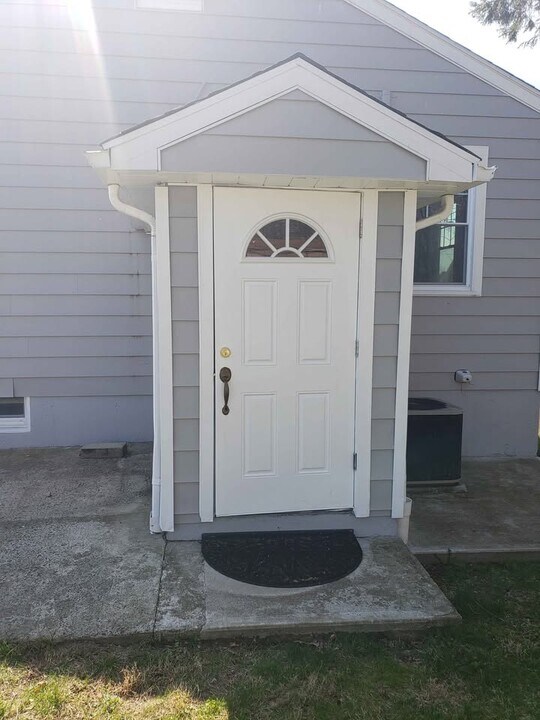 274 Robin St in Bridgeport, CT - Foto de edificio