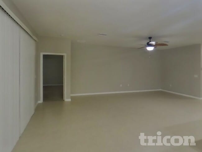 13513 Paddington Wy in Spring Hill, FL - Building Photo - Building Photo