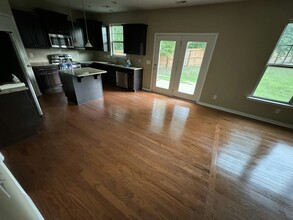 318 River Oak St in Spring Lake, NC - Building Photo - Building Photo