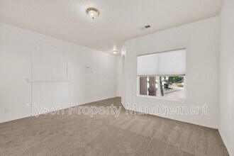 1840 Bold Ruler St in Albuquerque, NM - Building Photo - Building Photo