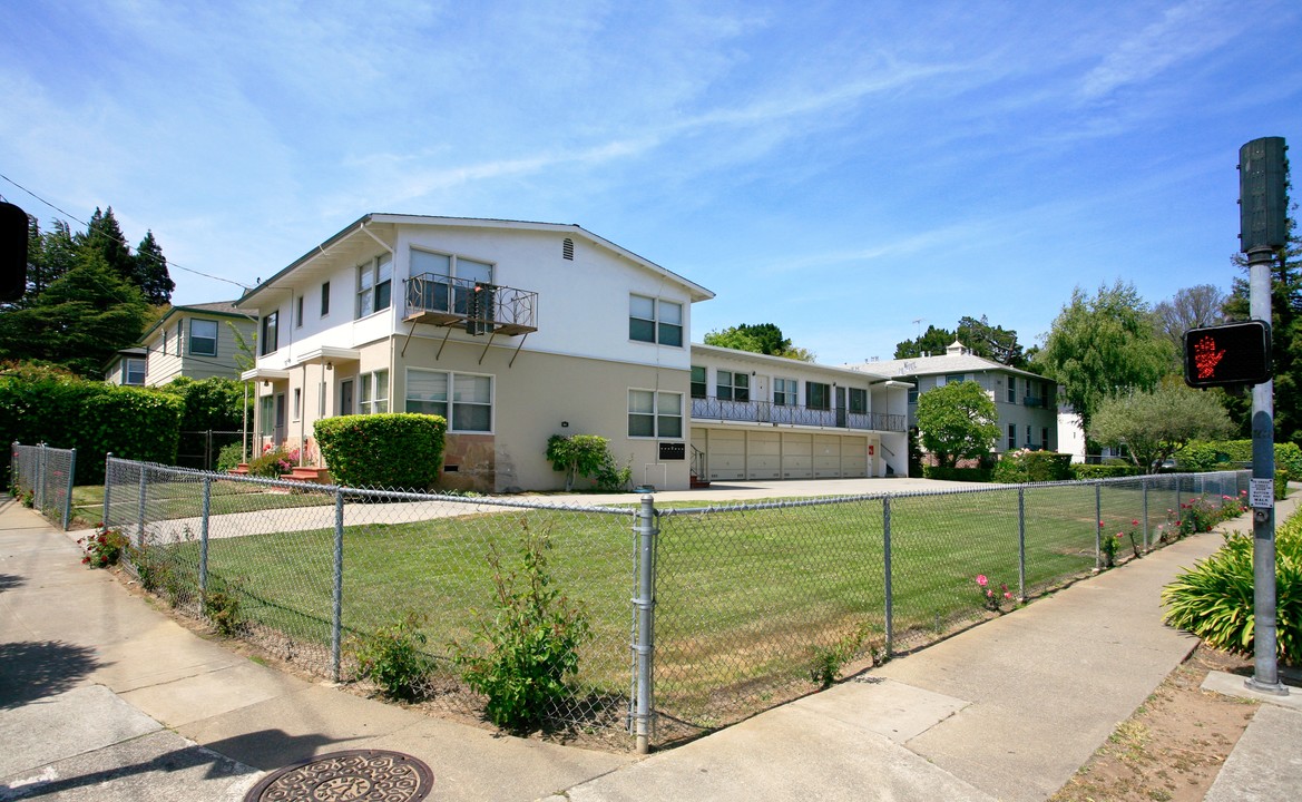 510 N El Camino Real in San Mateo, CA - Foto de edificio