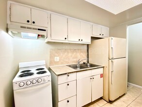 5119 Curry Ford Rd in Orlando, FL - Building Photo - Building Photo