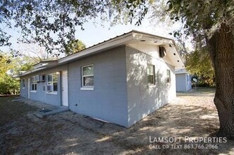 105 E State St in Avon Park, FL - Building Photo - Building Photo