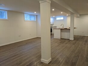 5 Dodson St in Hamilton, ON - Building Photo - Building Photo