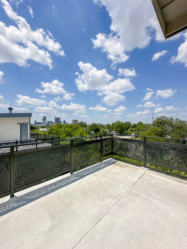 218 S Olive St in San Antonio, TX - Building Photo - Building Photo