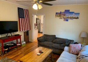 41 Cross St, Unit A in Somerville, MA - Building Photo