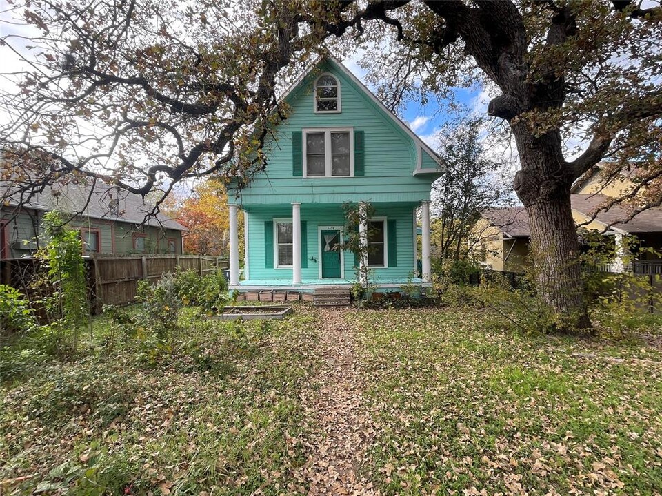 3408 Cedar St in Austin, TX - Building Photo